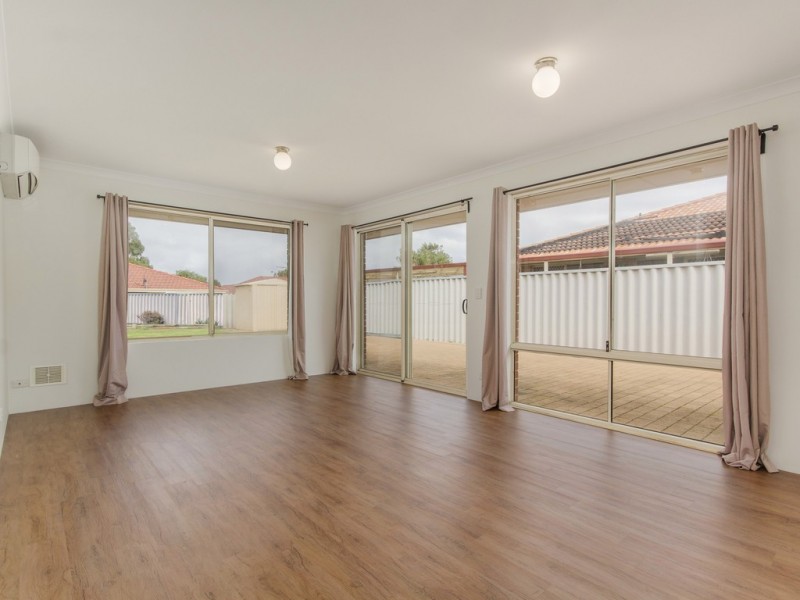 17 Tryall Avenue, Port Kennedy WA 6172