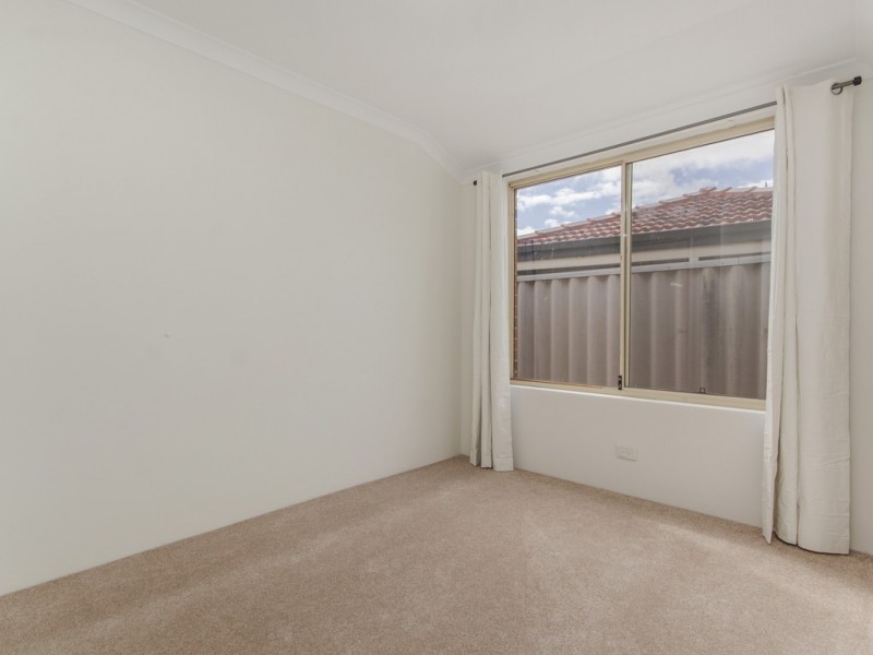 17 Tryall Avenue, Port Kennedy WA 6172