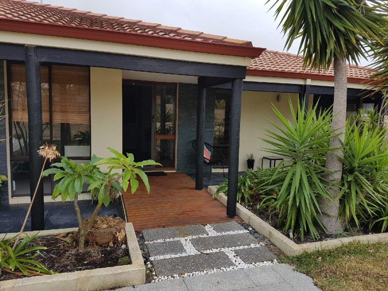 48 Mahogany Drive, Halls Head WA 6210