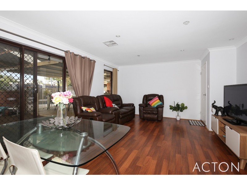 48 Mahogany Drive, Halls Head WA 6210