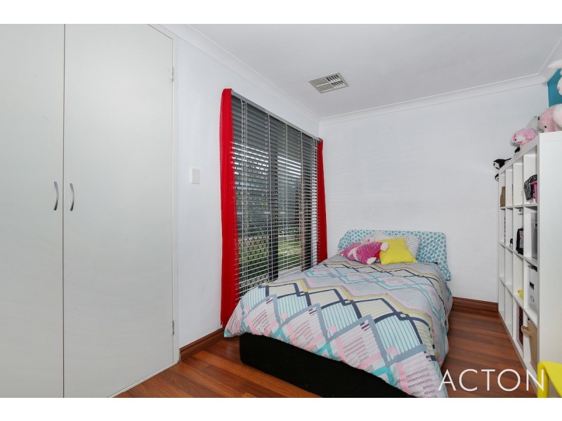 48 Mahogany Drive, Halls Head WA 6210