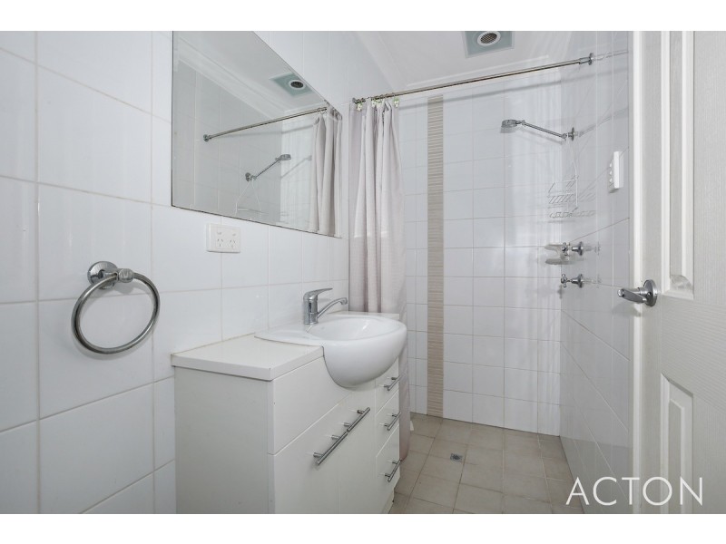 48 Mahogany Drive, Halls Head WA 6210