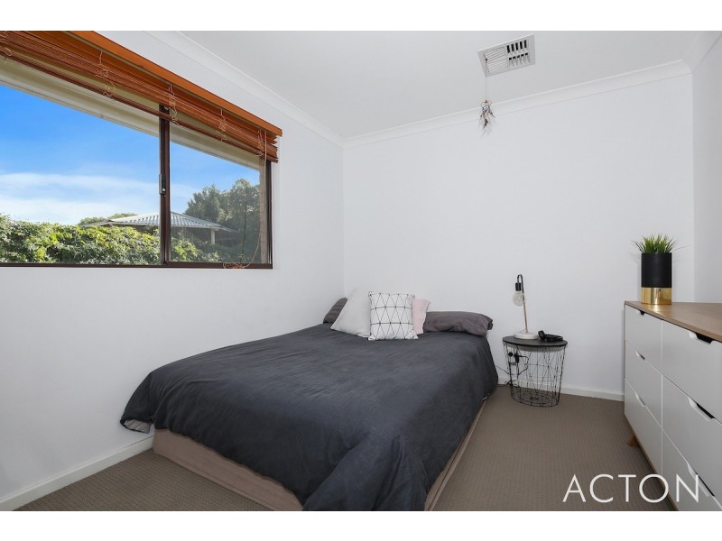 48 Mahogany Drive, Halls Head WA 6210