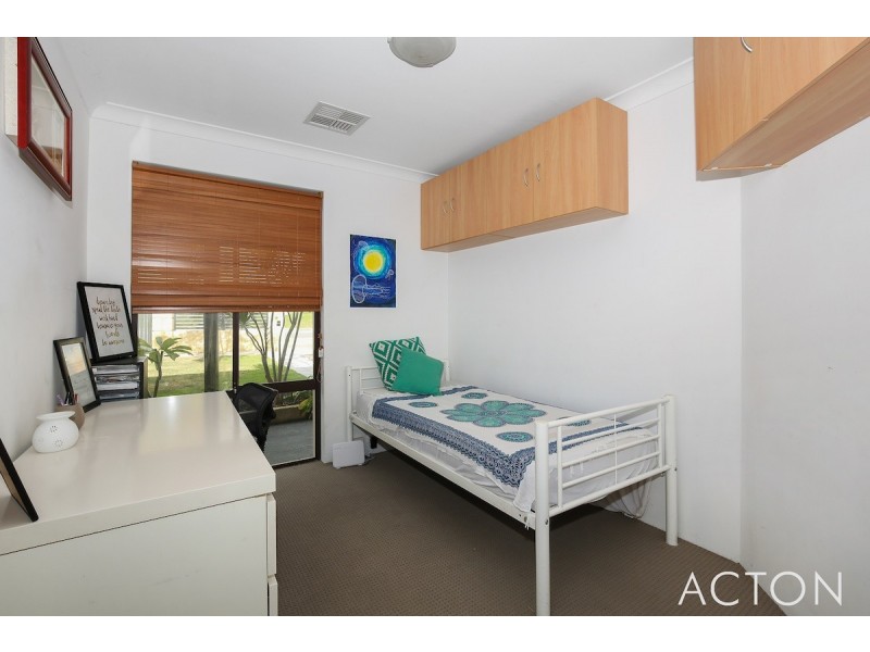 48 Mahogany Drive, Halls Head WA 6210