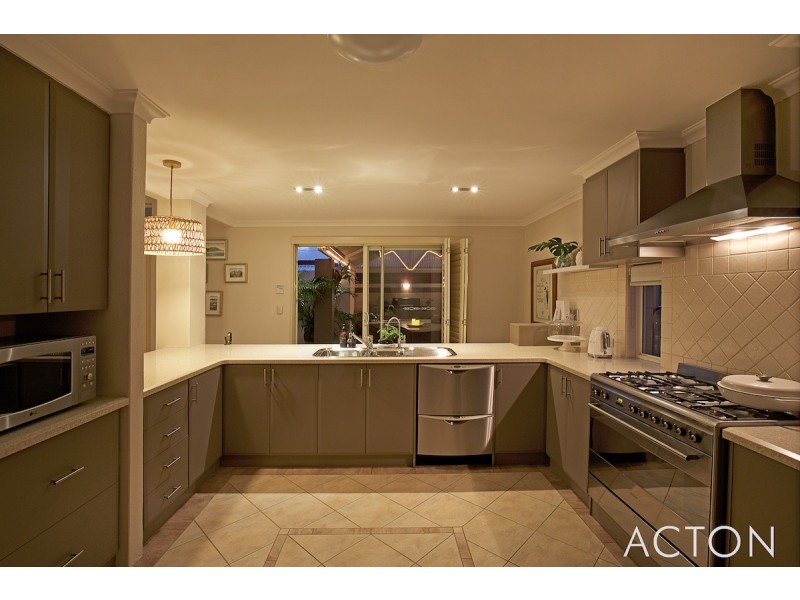 31 Governor Drive, Falcon WA 6210