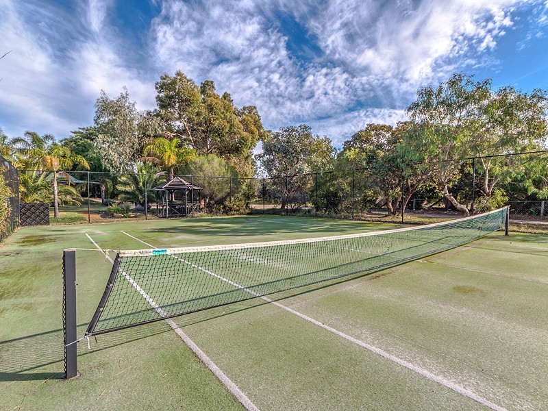 375 Jarrah Road, Hopeland WA 6125