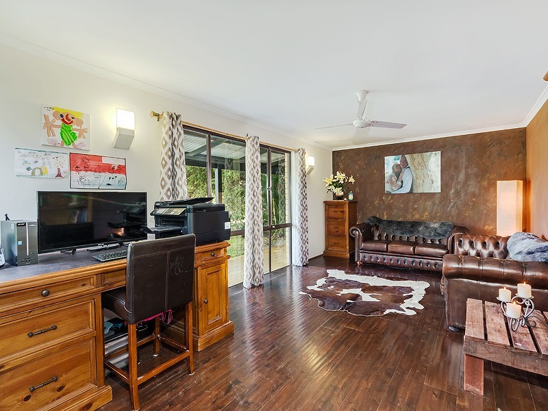 375 Jarrah Road, Hopeland WA 6125