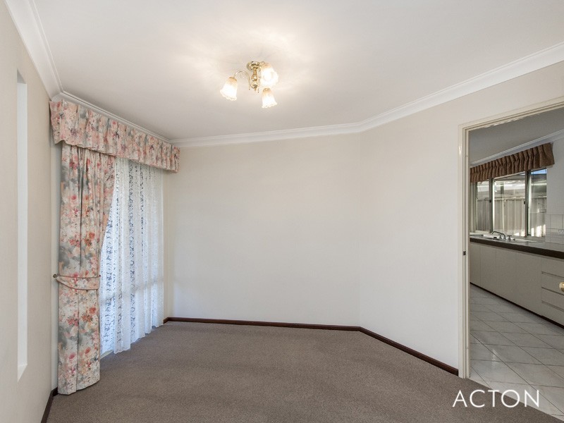 23 Jacana Way, Halls Head WA 6210