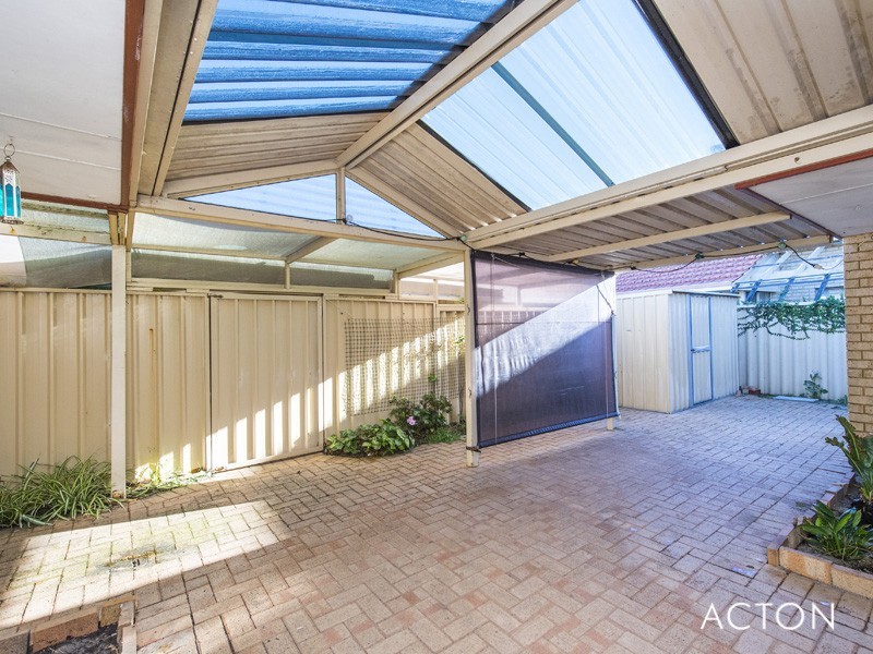 23 Jacana Way, Halls Head WA 6210