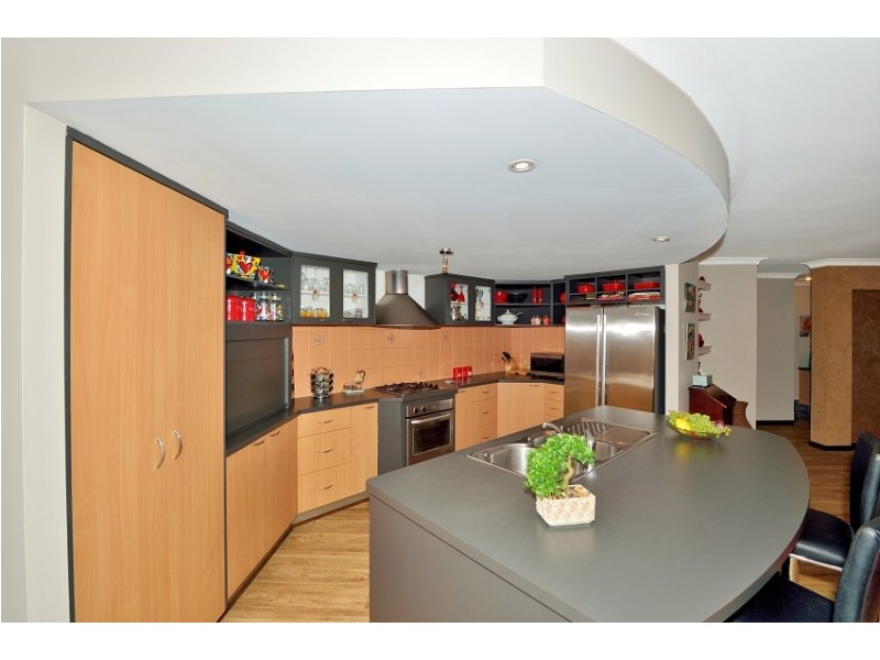 2 Darwin Terrace, Dudley Park WA 6210
