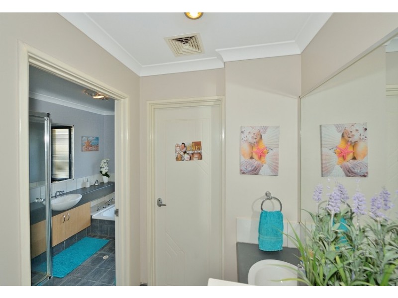2 Darwin Terrace, Dudley Park WA 6210