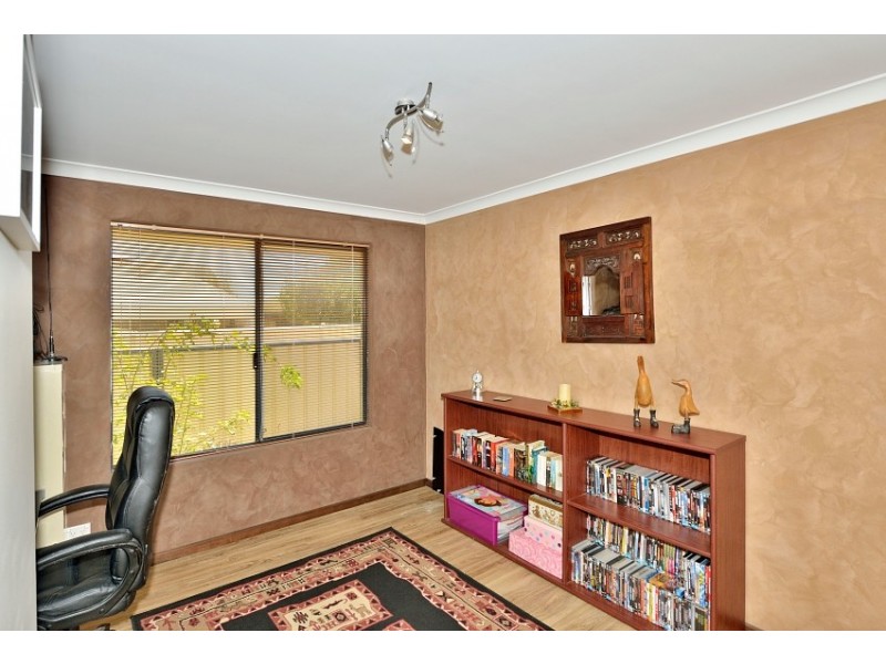 2 Darwin Terrace, Dudley Park WA 6210