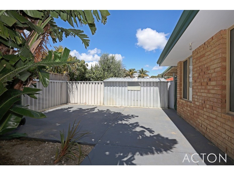 8 St James Place, Greenfields WA 6210