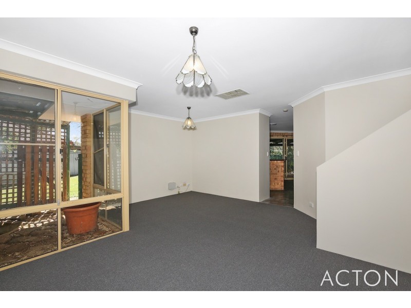8 St James Place, Greenfields WA 6210