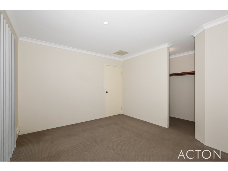 8 St James Place, Greenfields WA 6210