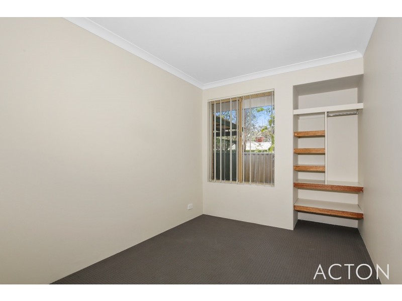 8 St James Place, Greenfields WA 6210