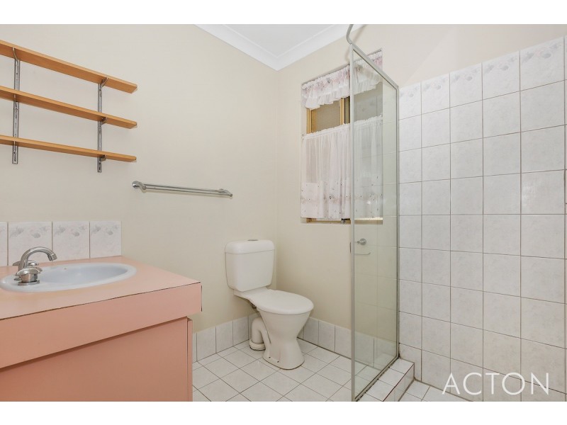8 St James Place, Greenfields WA 6210
