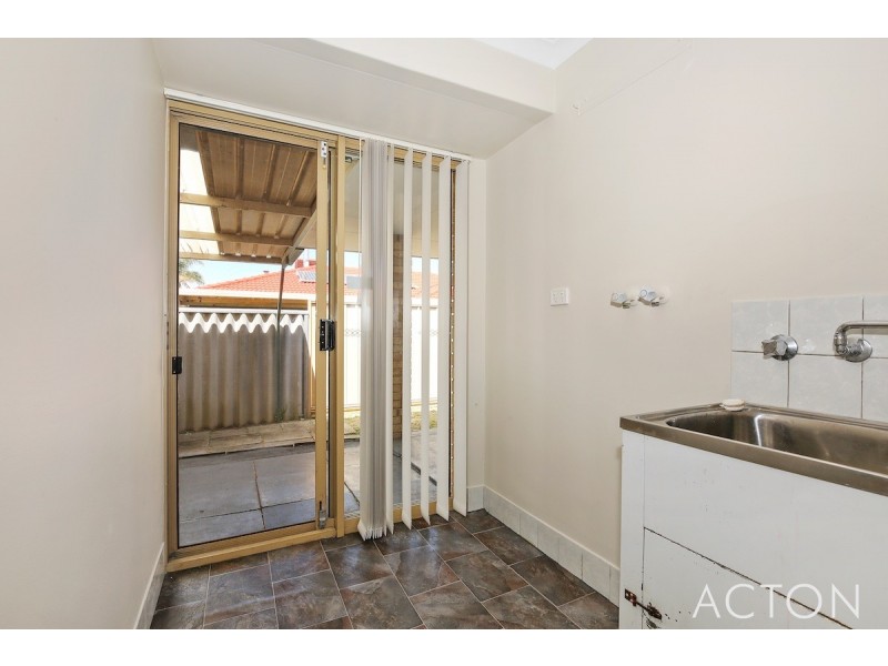 8 St James Place, Greenfields WA 6210