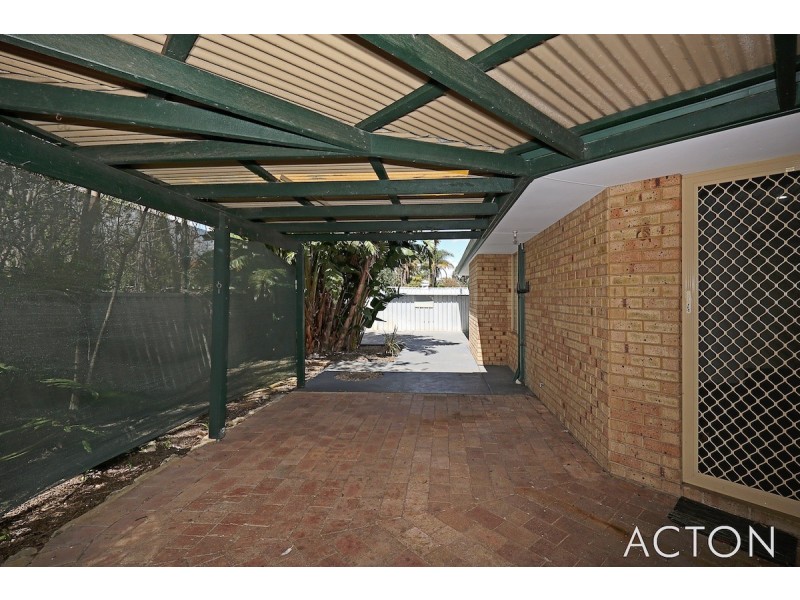 8 St James Place, Greenfields WA 6210