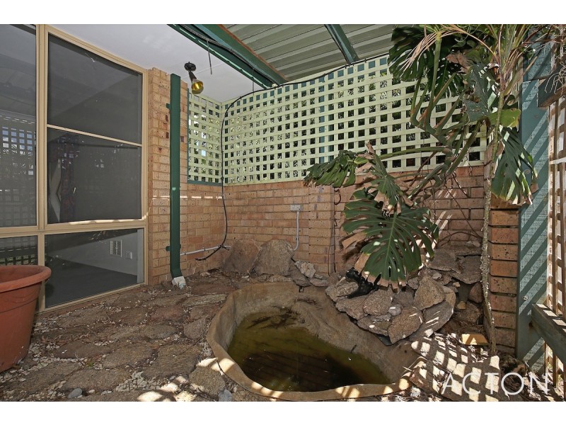 8 St James Place, Greenfields WA 6210