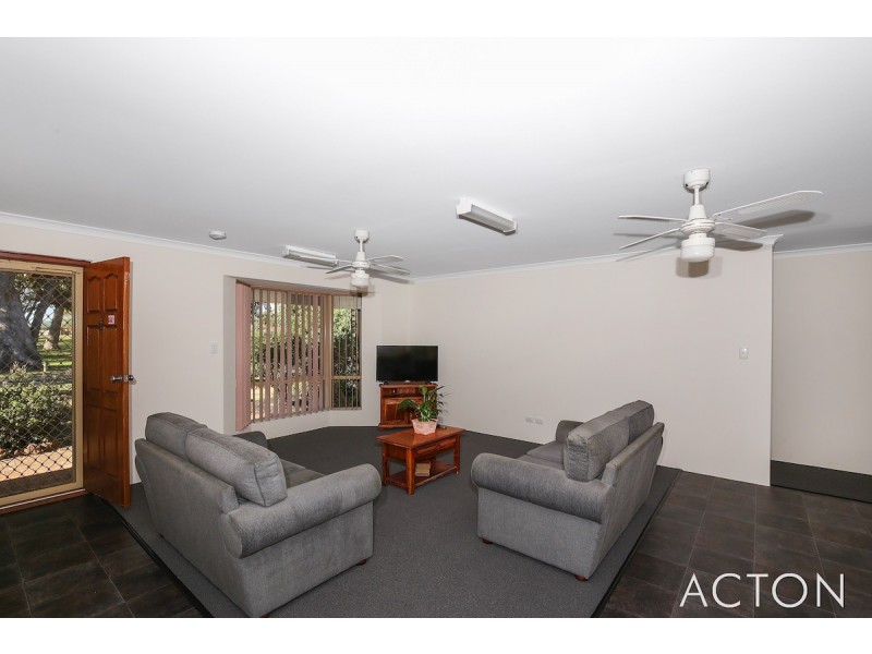 5 Esprit Parkway, Greenfields WA 6210