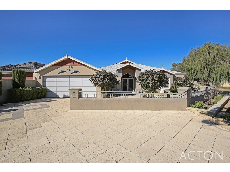11 Queen Parade, Wannanup WA 6210