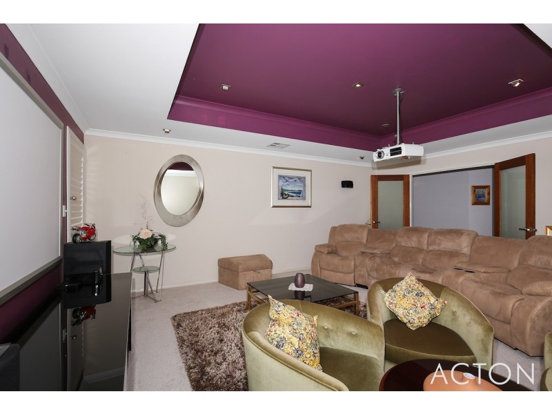 11 Queen Parade, Wannanup WA 6210