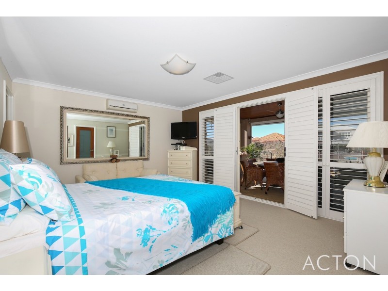 11 Queen Parade, Wannanup WA 6210