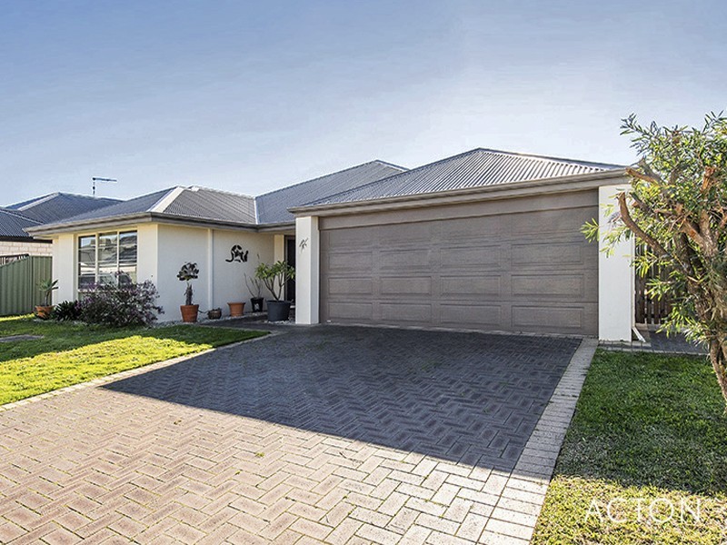 15 Woodstock Turn, Ravenswood WA 6208
