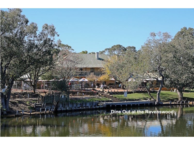 15 Woodstock Turn, Ravenswood WA 6208