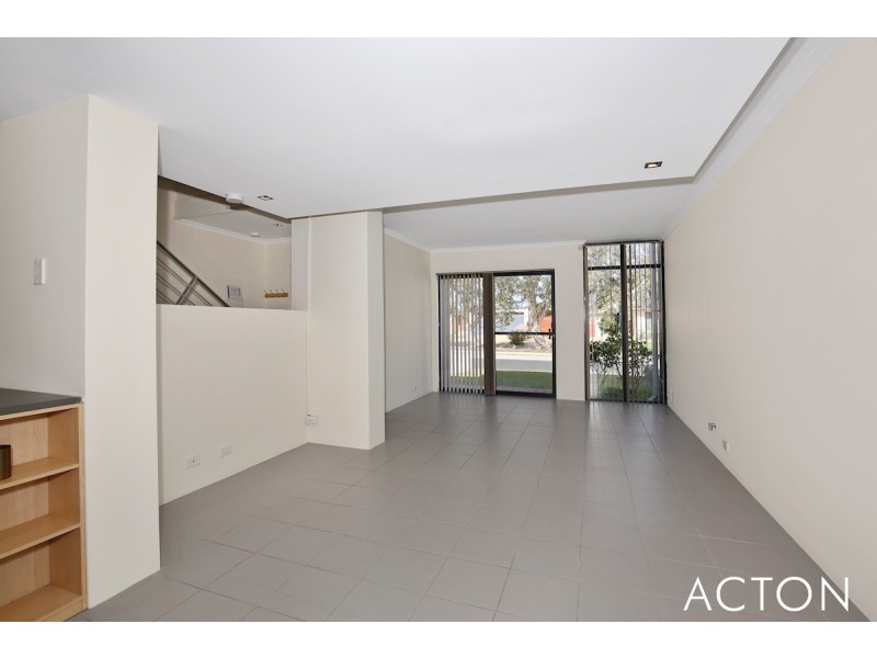 13/1 Mariners Cove Drive, Dudley Park WA 6210