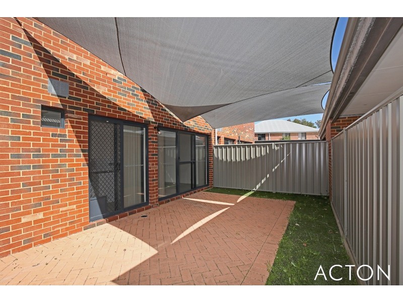 13/1 Mariners Cove Drive, Dudley Park WA 6210