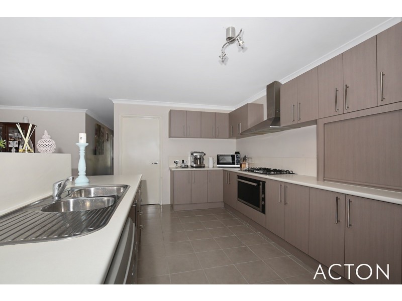 125 Countess Circuit, South Yunderup WA 6208