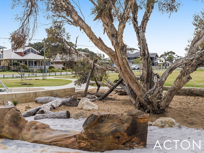 6 Dampier Avenue, Falcon WA 6210