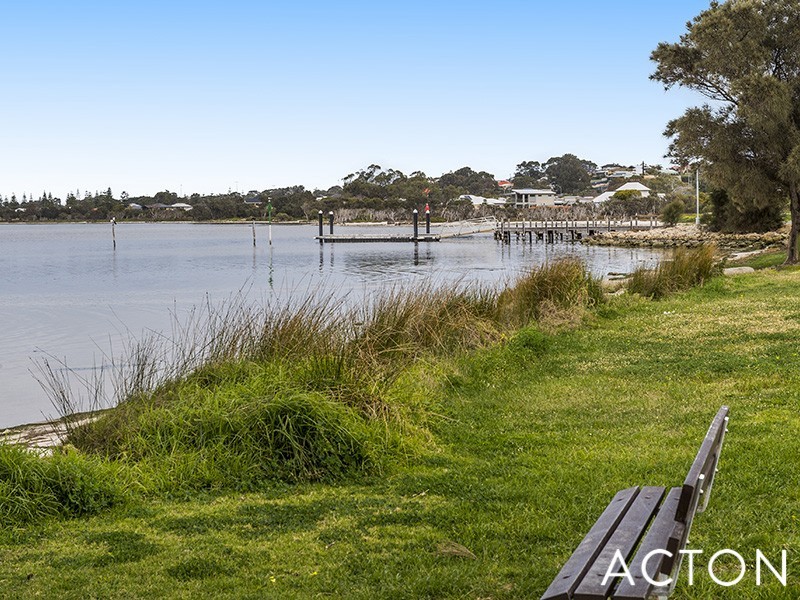 6 Dampier Avenue, Falcon WA 6210