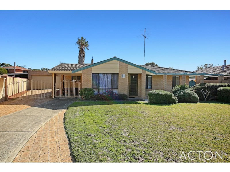 11 Brigadoon Close, Halls Head WA 6210