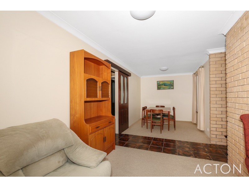 11 Brigadoon Close, Halls Head WA 6210