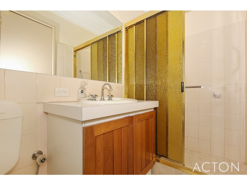 11 Brigadoon Close, Halls Head WA 6210