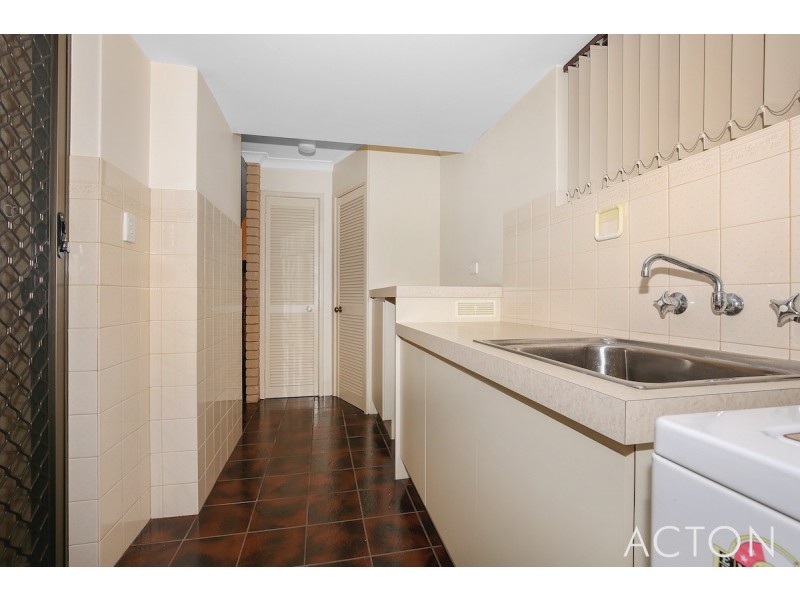 11 Brigadoon Close, Halls Head WA 6210