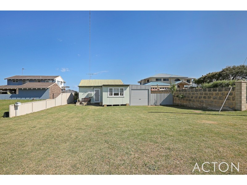 30 Leander Street, Falcon WA 6210