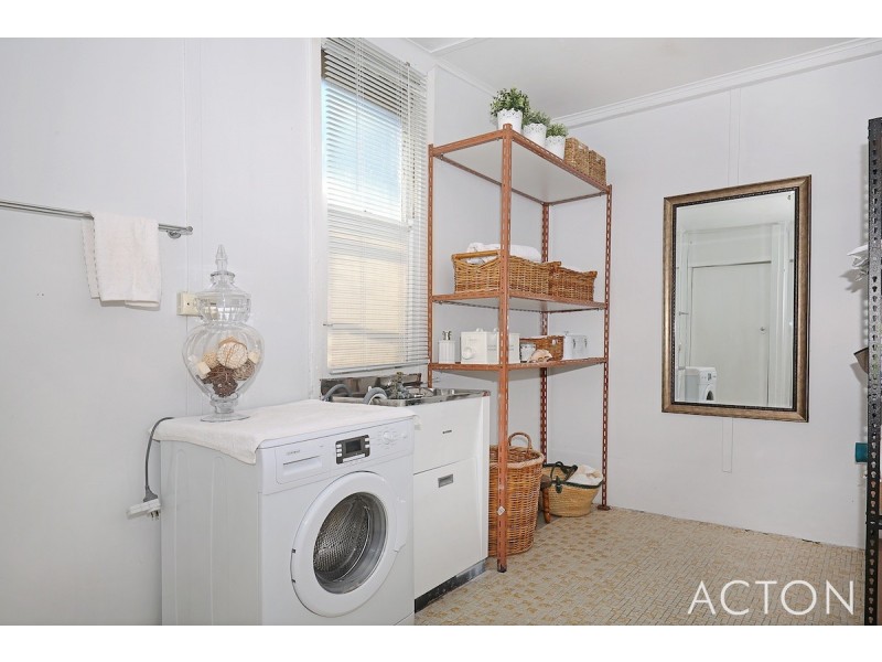 30 Leander Street, Falcon WA 6210