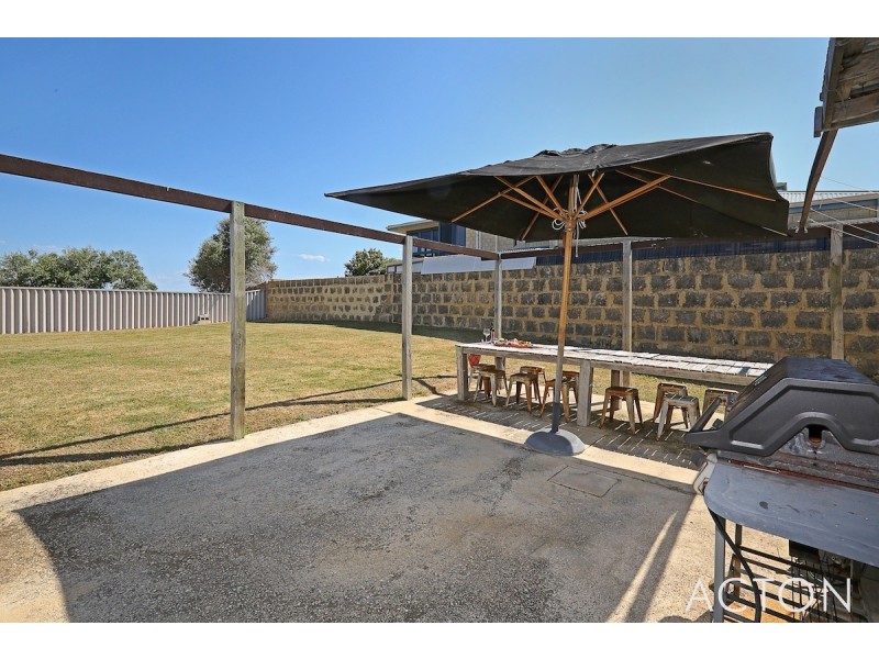 30 Leander Street, Falcon WA 6210