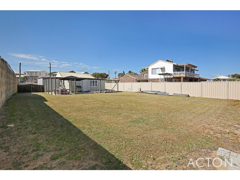 30 Leander Street, Falcon WA 6210