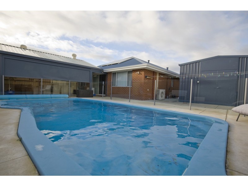 19 Dunsborough Court, Dawesville WA 6211