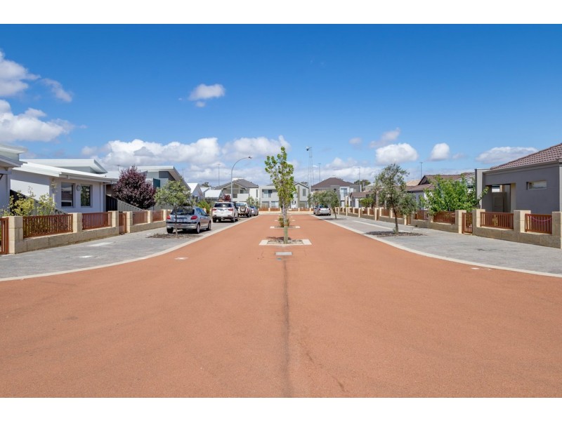 19 Kaalak Lane, Mandurah WA 6210