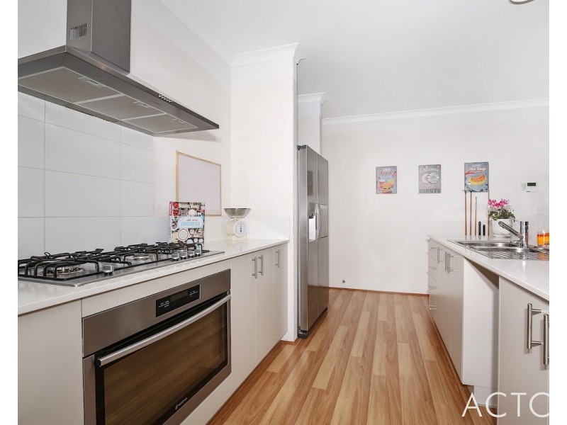 11 Starling Ramble, South Yunderup WA 6208