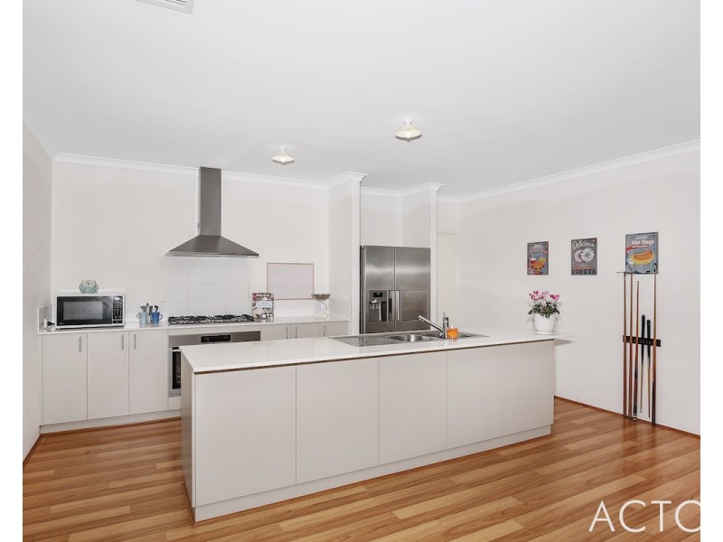 11 Starling Ramble, South Yunderup WA 6208