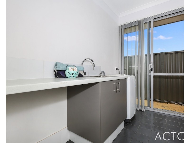 11 Starling Ramble, South Yunderup WA 6208