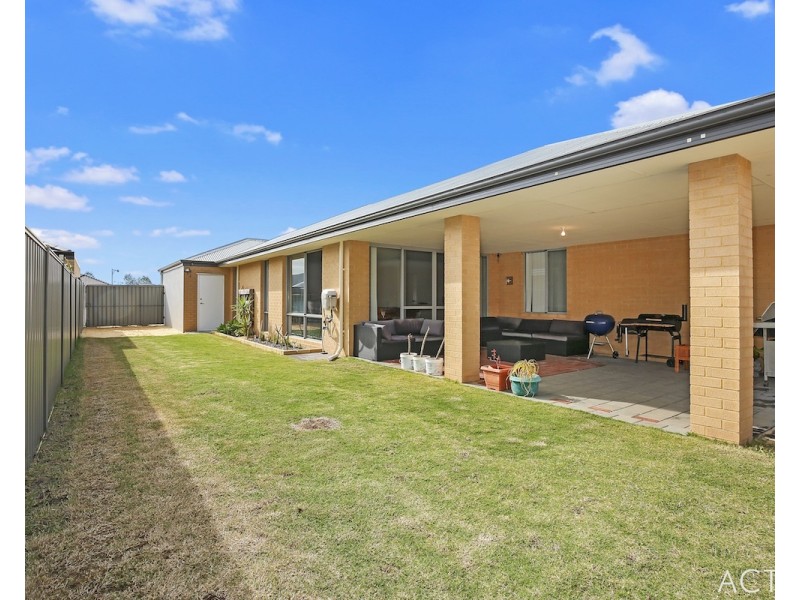 11 Starling Ramble, South Yunderup WA 6208