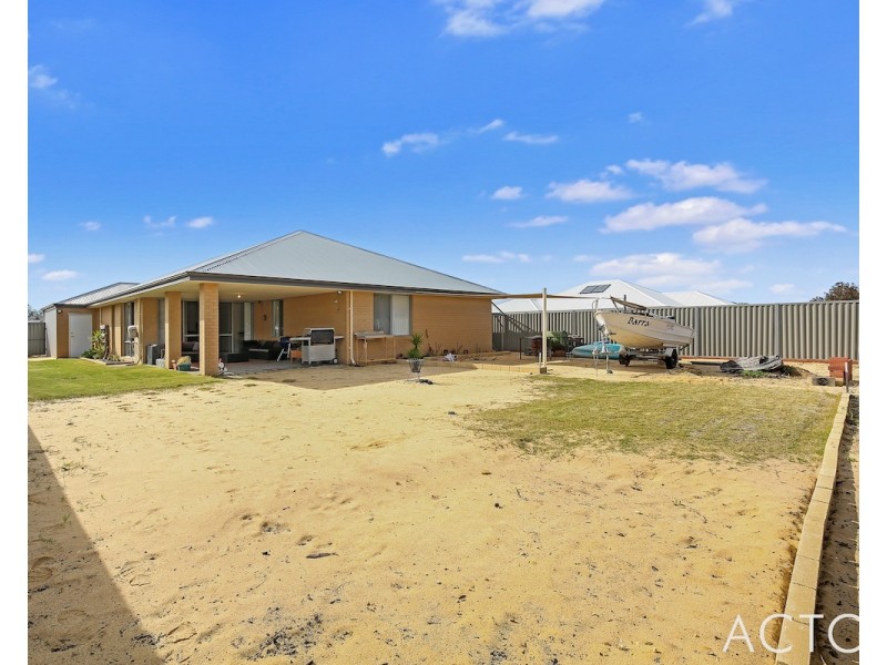 11 Starling Ramble, South Yunderup WA 6208